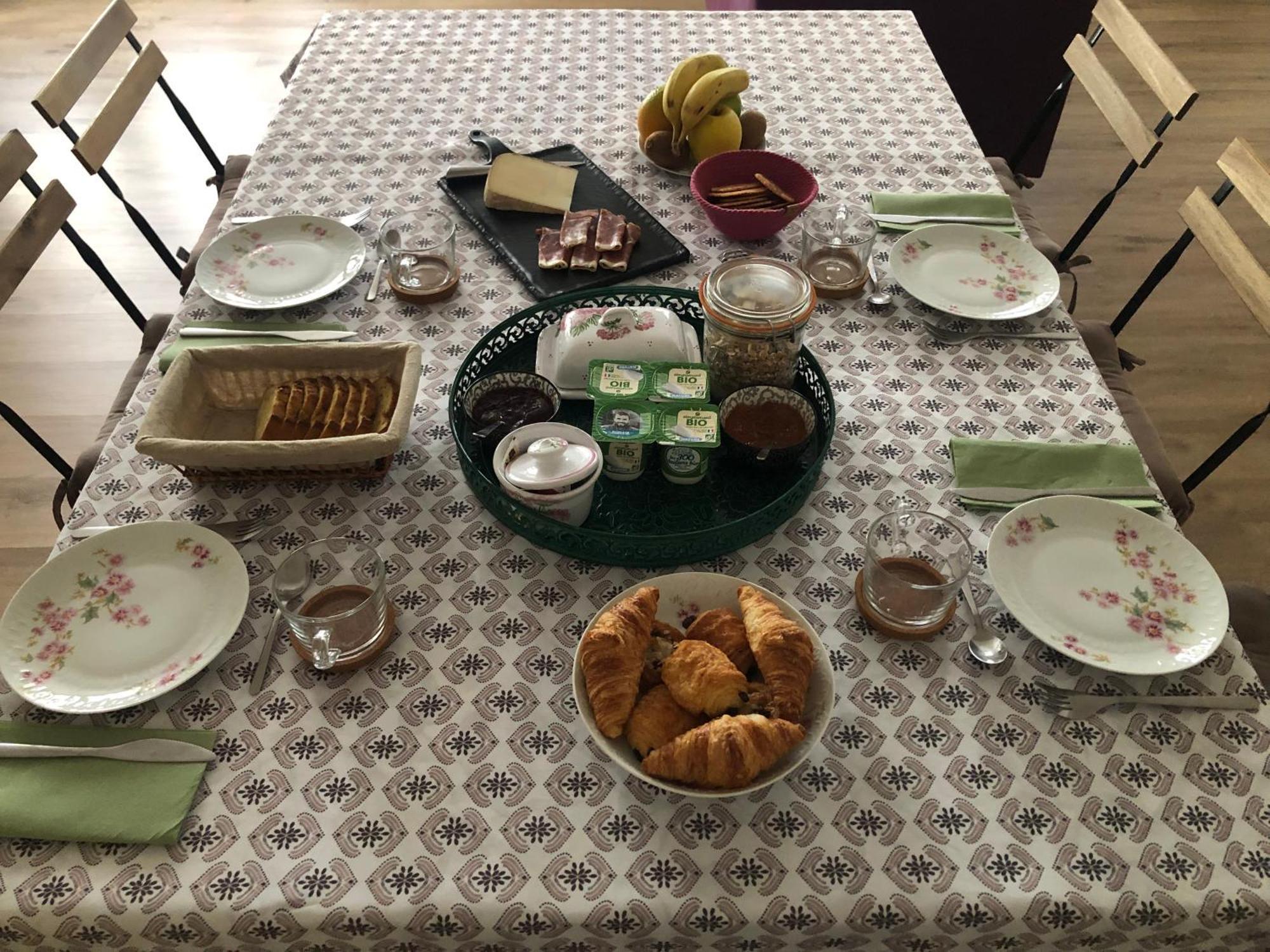 Je Soigne Mon Assiette Bed & Breakfast Saint-Laurent-d'Arce Dış mekan fotoğraf
